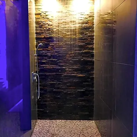 Loveroom21