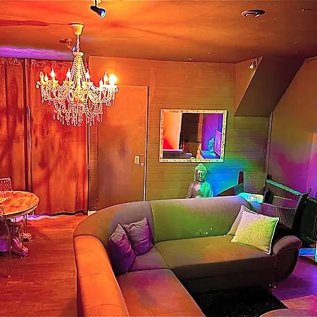Loveroom21 Hotel *